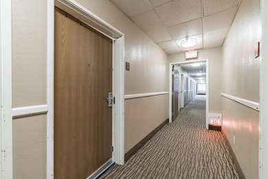 Exciting Investment Opportunity: Quality Inn Hotel at the mouth - photo 6