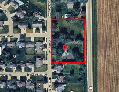 Beautifully remodeled all-brick ranch on a sprawling 2.2-acre - photo 6