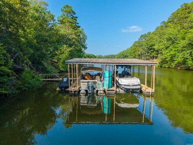 Experience luxury living on peaceful Lake Catherine in this 3 - photo 7