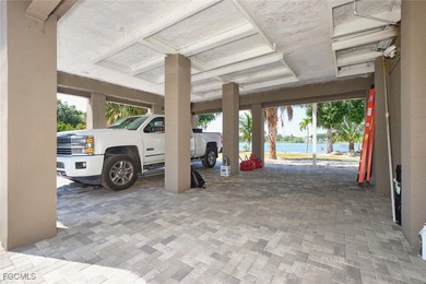 DRASTIC PRICE IMPROVEMENT: Set on over 1.5 acres of direct