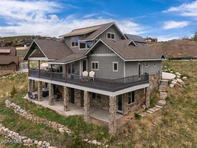 You will fall in love with this luxury 6-bedroom, 6-bath retreat - photo 3