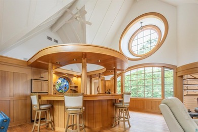 Additional listing photo 4