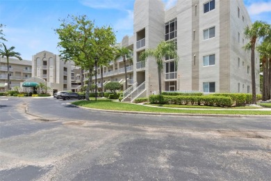 Lake Condo For Sale in Tamarac, Florida