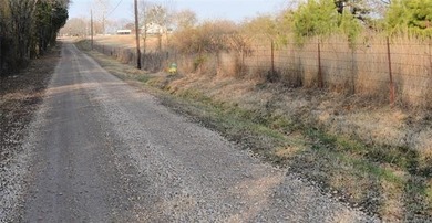 Take a look at this parcel of undeveloped pasture just a mile - photo 4