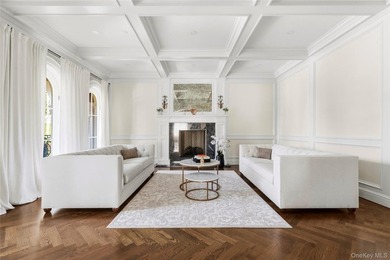 Nestled within the prestigious waterfront enclave of Malba, one - photo 5