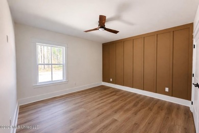 Welcome to your private retreat on the water. Situated on 4.03 - photo 21