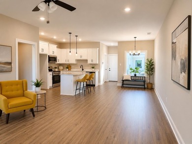 Introducing the Oxford Plan.This Luxury 3Br/ 2Ba custom built - photo 5