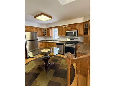 Great Home with spacious addition 4 bedroom, 3 bathrooms along - photo 4