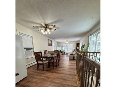 Great Home with spacious addition 4 bedroom, 3 bathrooms along - photo 6
