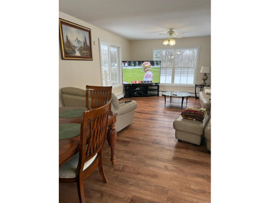Great Home with spacious addition 4 bedroom, 3 bathrooms along - photo 7