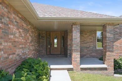 Discover the perfect blend of comfort, privacy, and Ozarks - photo 8