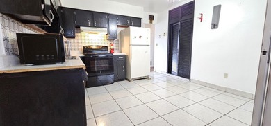 Beautiful 3-Bedroom, 2-Bathroom Home with Large Backyard - Now - photo 9