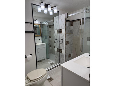 Great Home with spacious addition 4 bedroom, 3 bathrooms along - photo 10