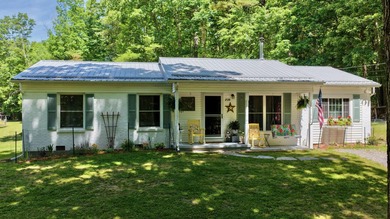 Country living at its best! Check out this recently renovated - photo 8