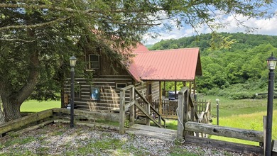 Welcome to Locust Hill, a hospitality business on 21+/- scenic - photo 3
