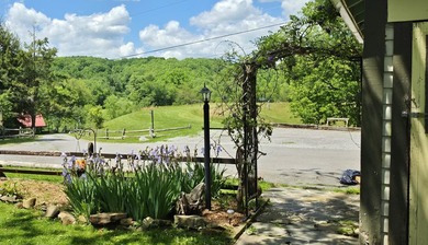 Welcome to Locust Hill, a hospitality business on 21+/- scenic - photo 5