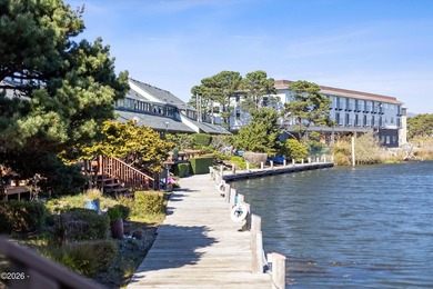 WATERFRONT Lincoln City townhome style condo on the canal - photo 3