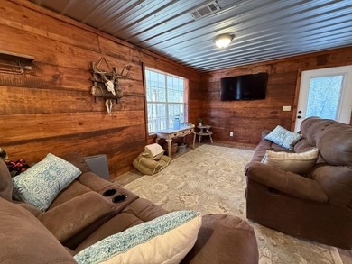 Sitting on a peaceful 24.37 just 1 mile off I22, this 2br/1ba - photo 5