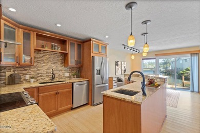 WATERFRONT Lincoln City townhome style condo on the canal - photo 6
