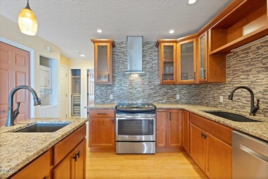 WATERFRONT Lincoln City townhome style condo on the canal - photo 9