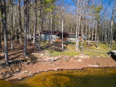 Gorgeous drive leading to your peaceful getaway! .9 acres - photo 7