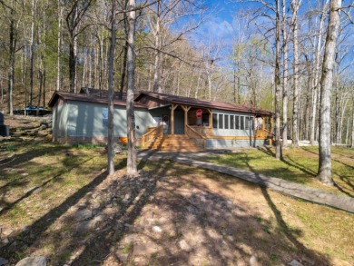 Gorgeous drive leading to your peaceful getaway! .9 acres - photo 8