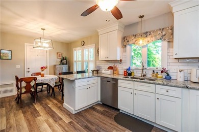 Unique Greenwood proper L shaped ranch with 100 percent interior - photo 18