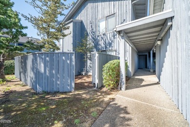 Welcome to effortless coastal living in the desirable Searidge - photo 10
