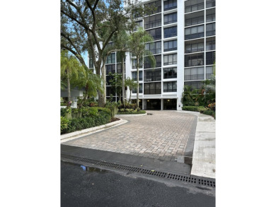 (private lake, pond, creek) Condo For Sale in Boca Raton Florida