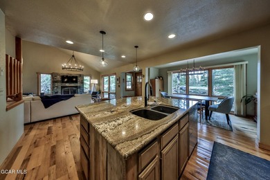 Listing in the desirable Columbine Lake HOA! Nestled on a quiet - photo 3