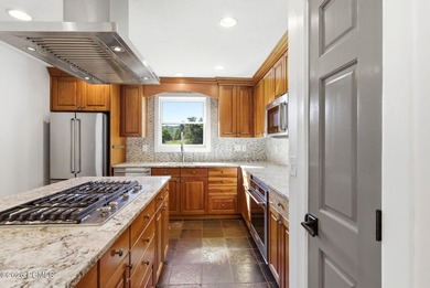 Perfectly positioned along the fairways of the Park City - photo 16