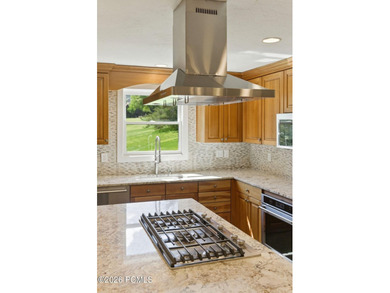 Perfectly positioned along the fairways of the Park City - photo 17