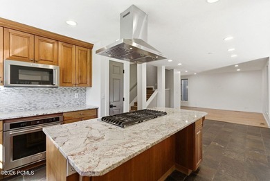 Perfectly positioned along the fairways of the Park City - photo 18