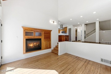 Perfectly positioned along the fairways of the Park City - photo 27