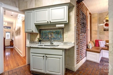 $60K PRICE ADJUSTMENT! QUINTESSENTIAL SAVANNAH. This fully - photo 33