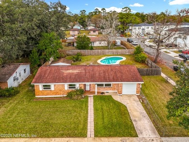 Affordable Brick Pool Home. Take a look TODAY!! This 4-bedroom - photo 33
