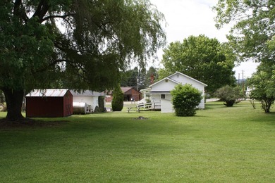 Welcome to this move-in ready home that clearly shows the care - photo 7