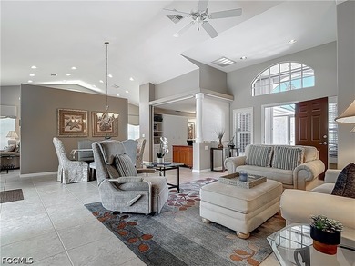 Exceptional south-facing POOL HOME on a quiet cul-de-sac - photo 8