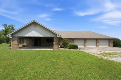 Showcase Custom Built All Brick Home, All on 1 Level, 3 Bedroom - photo 1
