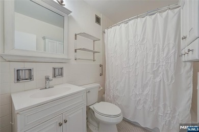 Priced to sell! Beautiful 1BR/1BA co-op at the sought-after - photo 23
