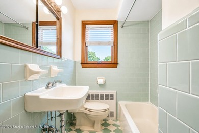 Welcome to 40 Minna Street! This spacious 2-family home features - photo 28