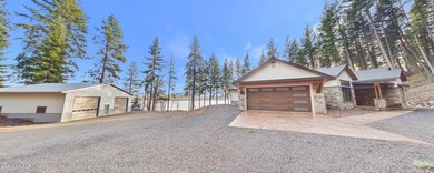 This exceptional new custom lakefront residence offers 3,395 SF - photo 2