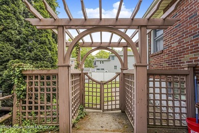Welcome to 40 Minna Street! This spacious 2-family home features - photo 36