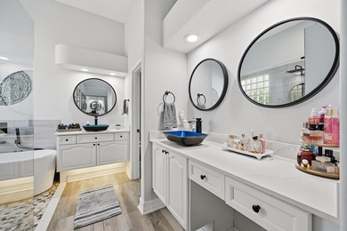 BETTER THAN NEW! Beautifully upgraded 4BR/2.5BA home in Oakmont - photo 40