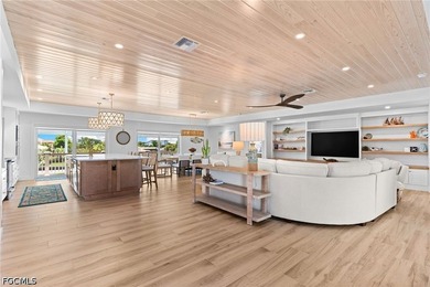 Welcome to one of Shell Harbor's finest canal lots - completely - photo 4
