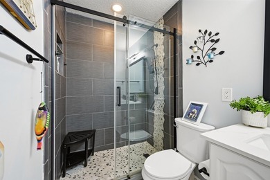 BETTER THAN NEW! Beautifully upgraded 4BR/2.5BA home in Oakmont - photo 46