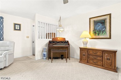 Welcome to a home that has been cherished by its original owner - photo 7