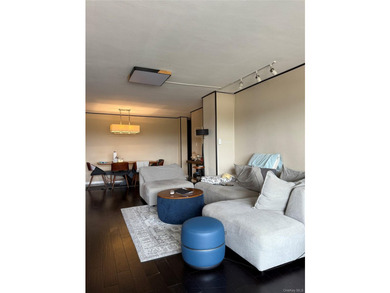 Luxury Living at Fairview - Spacious 2-Bedroom, 2-Bath Coop in - photo 10