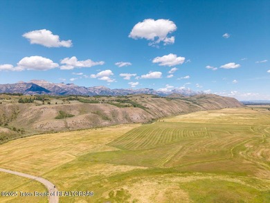 Never before on the market Spring Gulch West provides one of the - photo 12