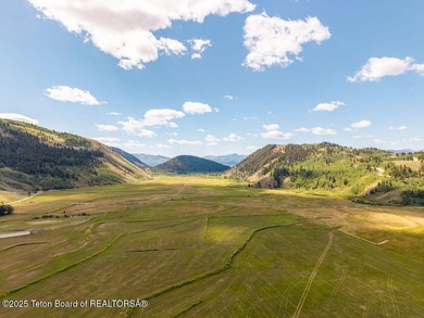 Never before on the market Spring Gulch West provides one of the - photo 14